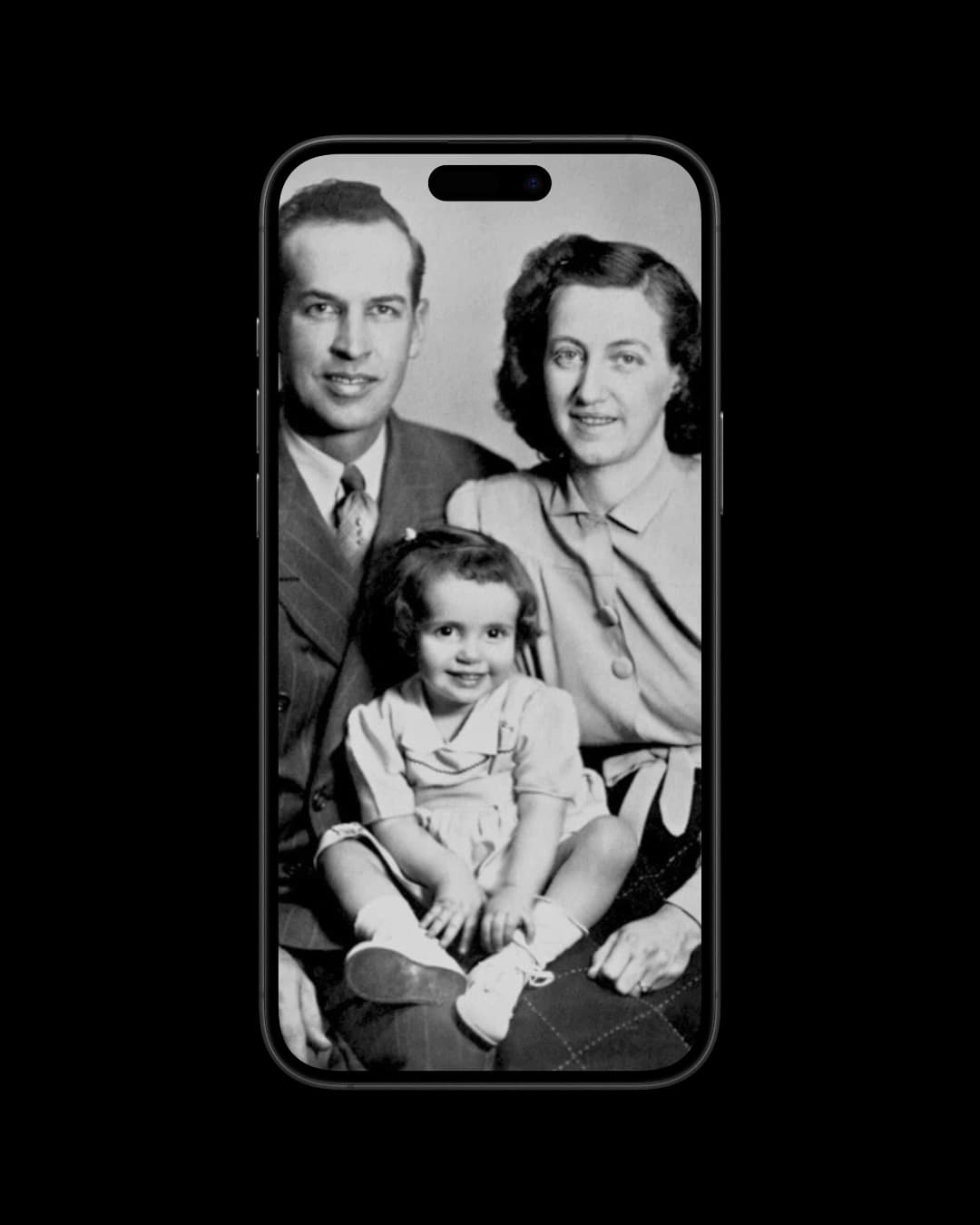 ColorizeAI iPhone app showing vintage family photo